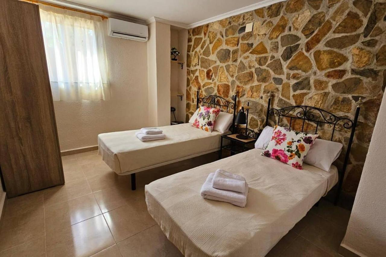 הוילה Turís Buen Estar, Piscina, Barbacoa, Jacuzzi En Valencia מראה חיצוני תמונה