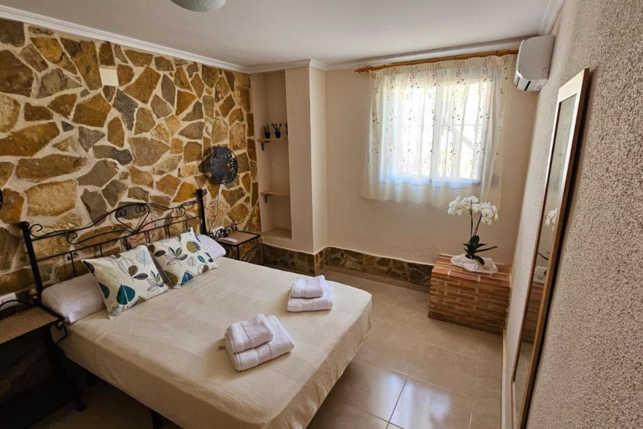 הוילה Turís Buen Estar, Piscina, Barbacoa, Jacuzzi En Valencia מראה חיצוני תמונה